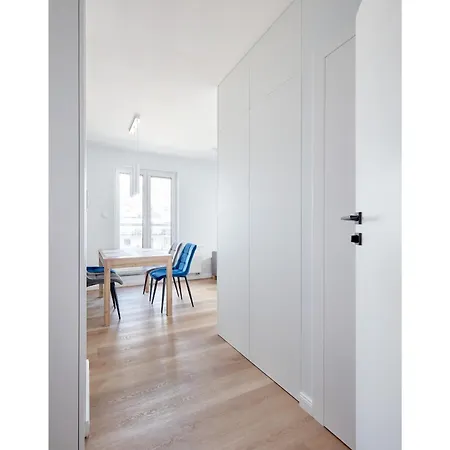 Lasek Marcelinski Comfy Apartment Poznan Exterior foto