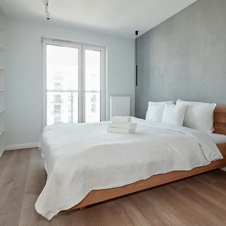 Lasek Marcelinski Comfy Apartment Poznan Exterior foto