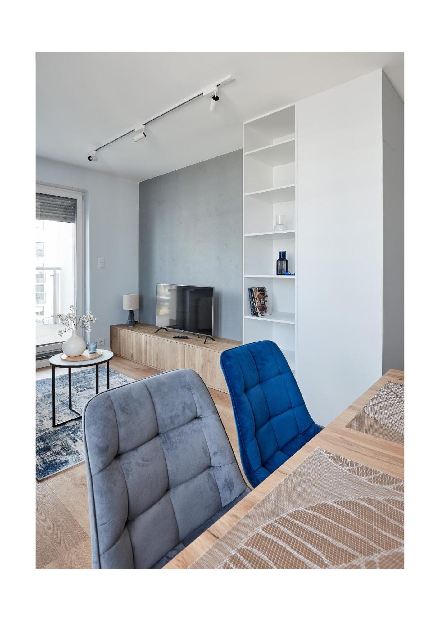 Lasek Marcelinski Comfy